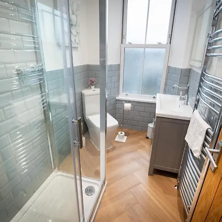 Luxury Pet-friendly 2 Bed Retreat In With Copper Roll-top Bath & Sun Terrace Апартаменты Боунес-он-Уиндермер