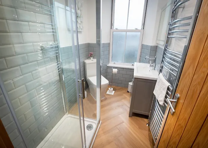 Luxury Pet-friendly 2 Bed Retreat In With Copper Roll-top Bath & Sun Terrace Apartamento Bowness-on-Windermere