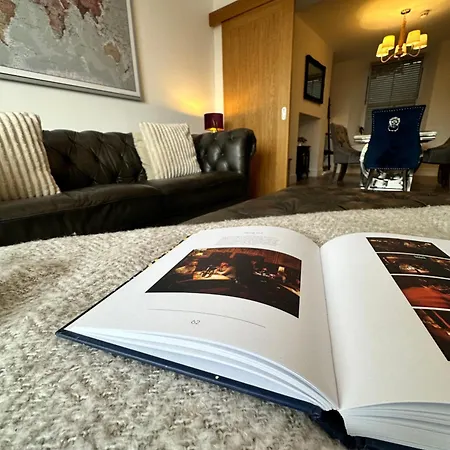 Luxury Pet-friendly 2 Bed Retreat In With Copper Roll-top Bath & Sun Terrace Lägenhet